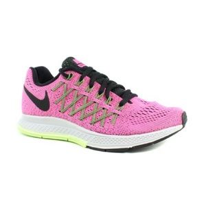 Nike Zoom Pegasus 32 running shoes